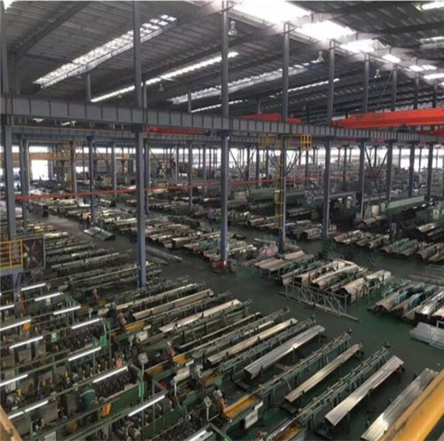 現(xiàn)貨銷(xiāo)售 無(wú)錫不銹鋼方管廠家